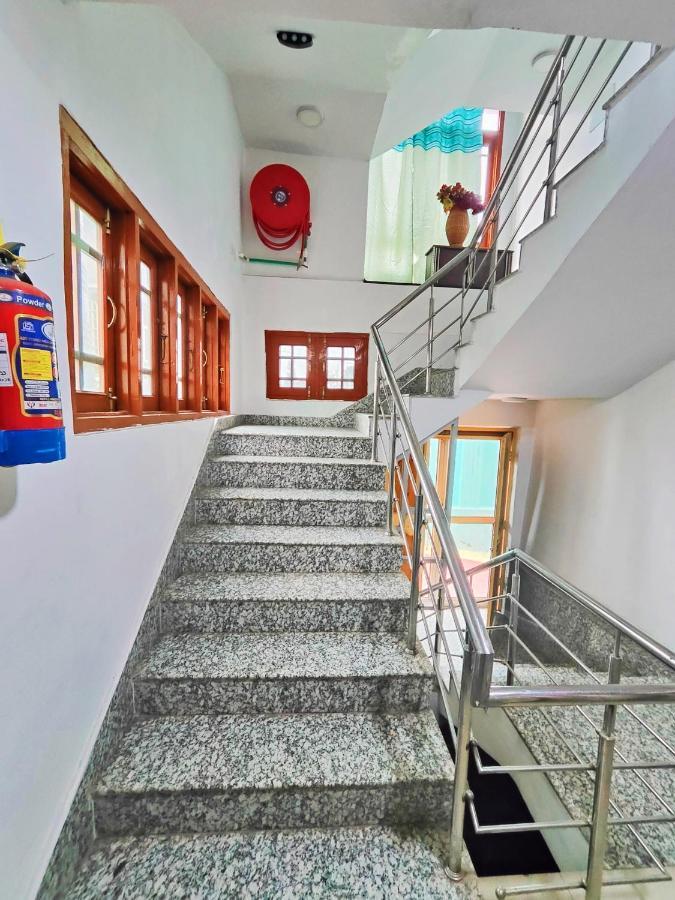 Roseline Inn Srinagar  Exterior photo