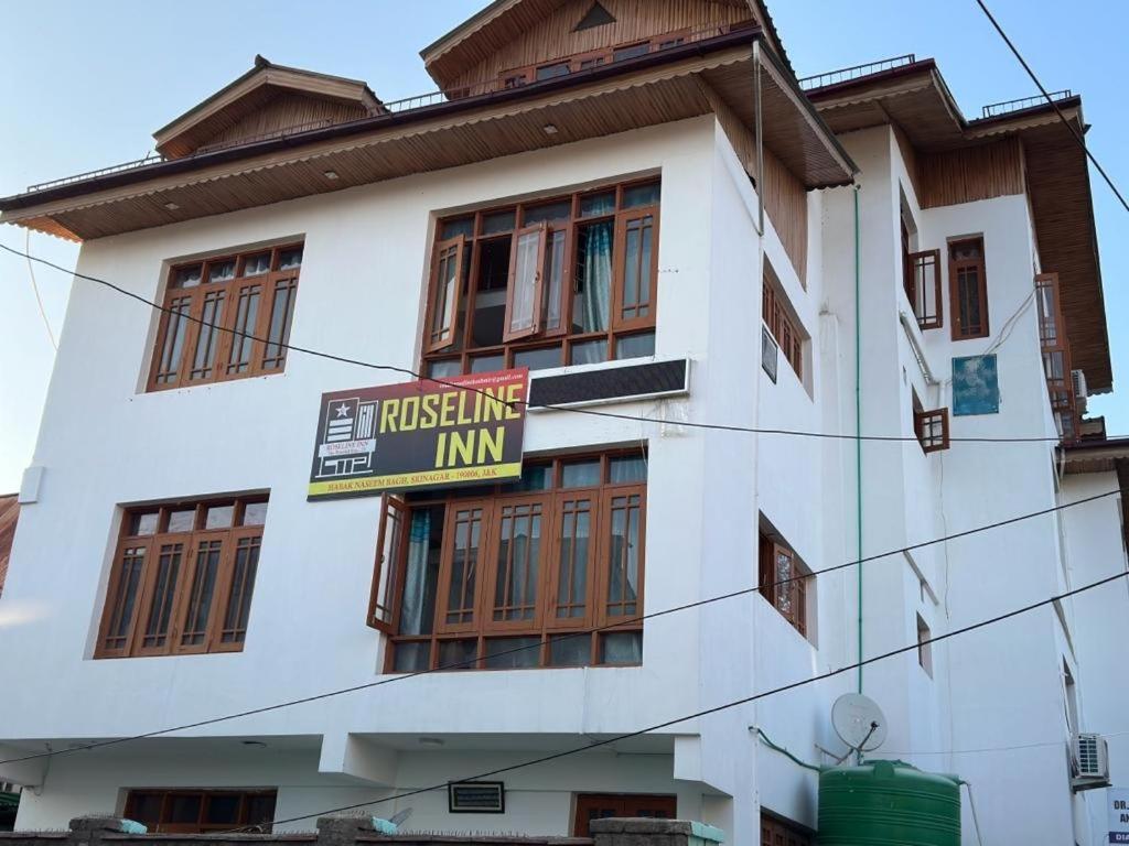 Roseline Inn Srinagar  Exterior photo