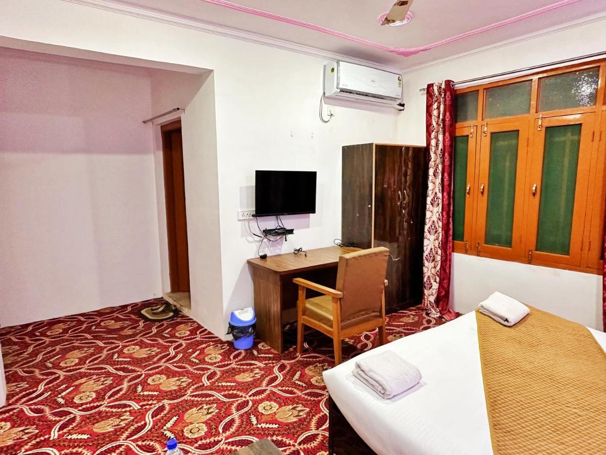Roseline Inn Srinagar  Exterior photo
